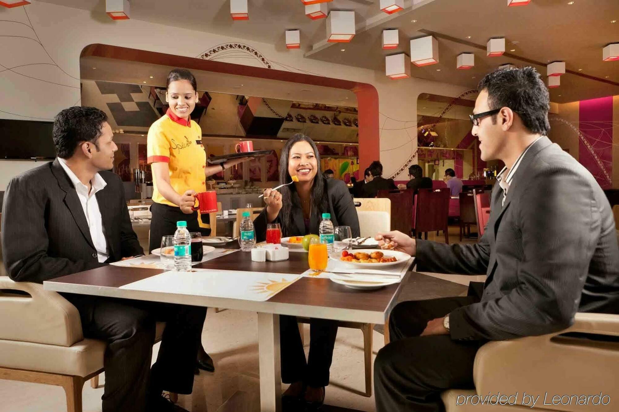 Ibis Bengaluru Outer Ring Road Hotel Restaurant photo